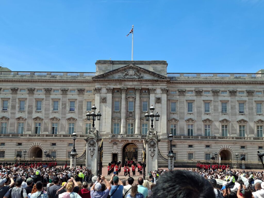 Buckingham 26